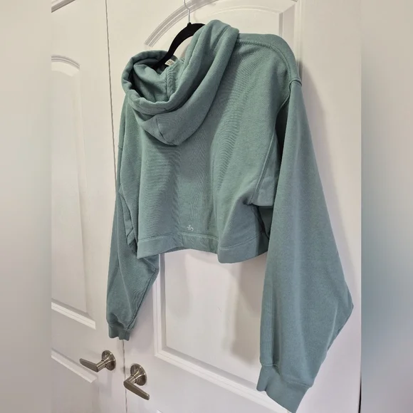 Alo YOGA Bae Hoodie, Size XS - Picture 6 of 8